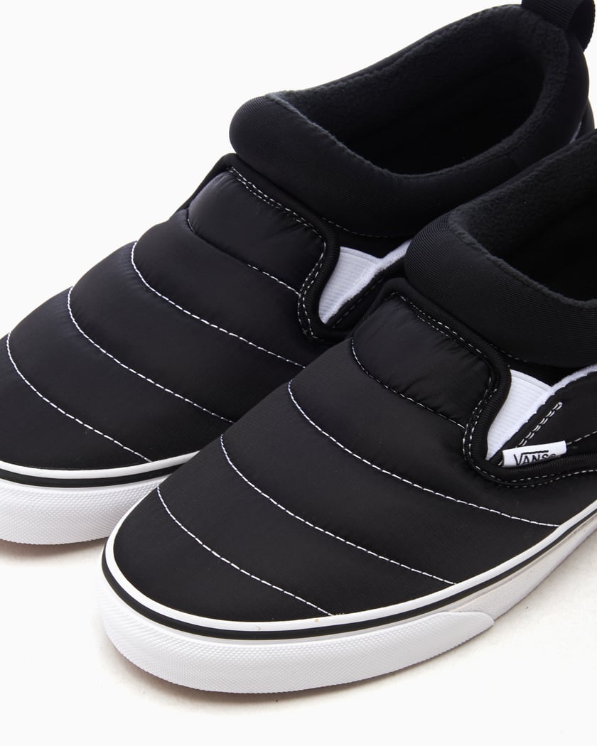 Vans Slip On Mid Negro VN0009QUBA21 FOOTDISTRICT