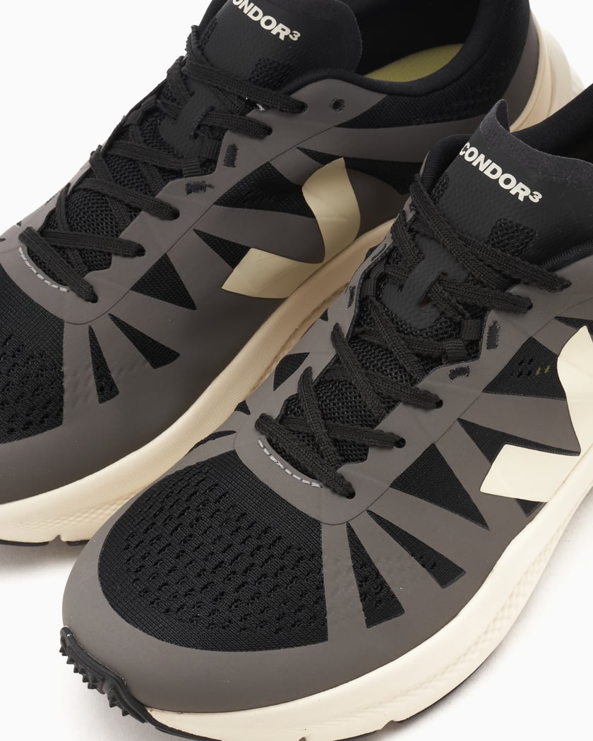 Veja Condor 3 Black, White CC2803579B | FOOTDISTRICT