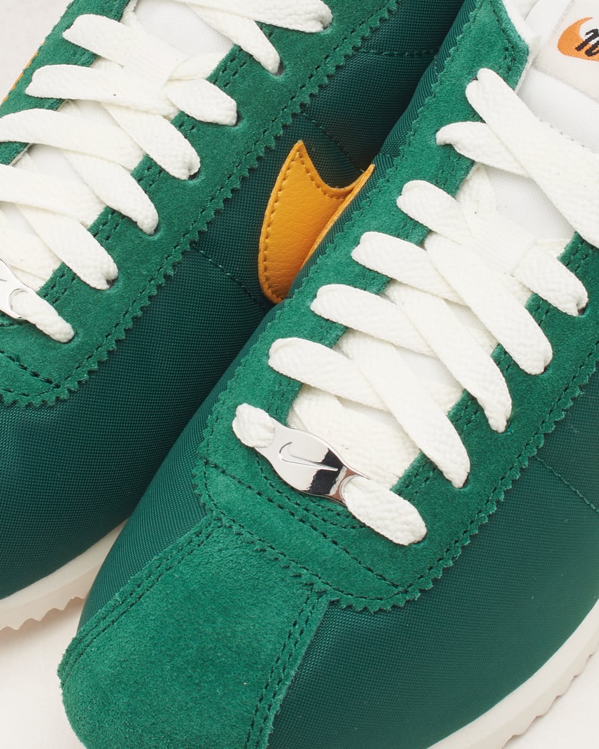 Cortez black/white/university red/kinetic green outlet