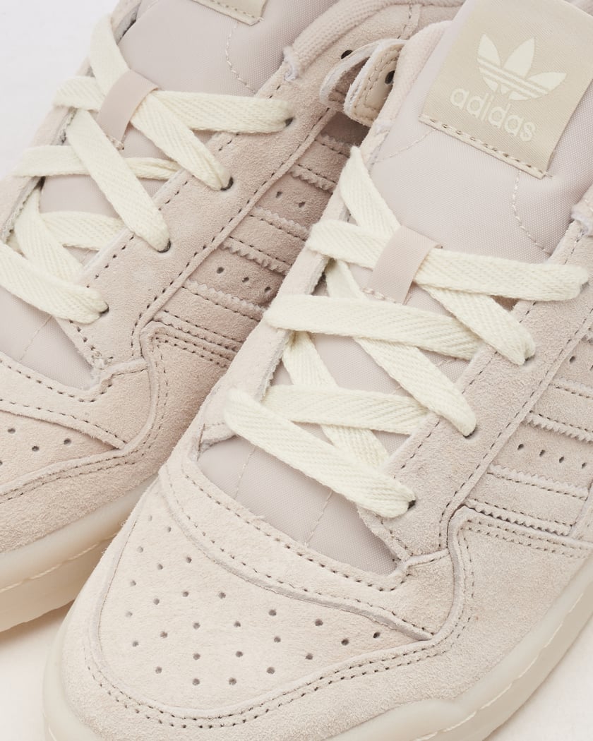 adidas Originals Women s Forum Low CL Beige IG3689 FOOTDISTRICT