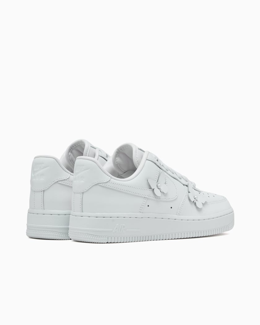 Nike Women's Air Force 1 Low 
