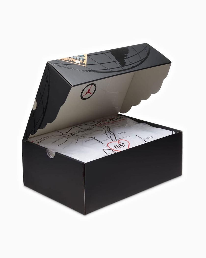 2 pairs of jordans in one box