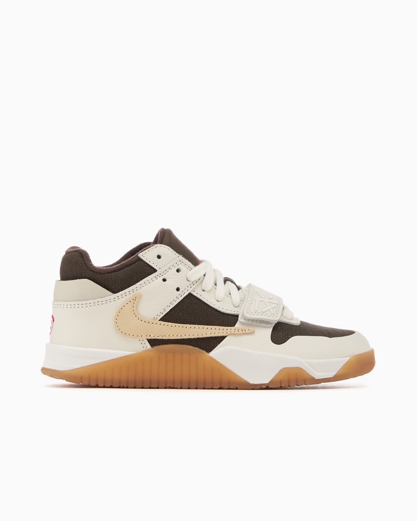Jordan x Travis Scott Jumpman Jack TR Sail Beige FZ8117 100 FOOTDISTRICT