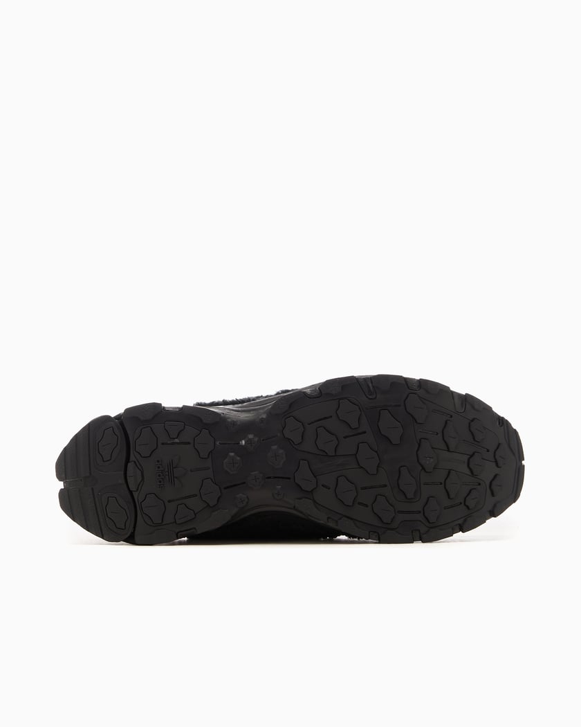 Chaussure adidas nike store