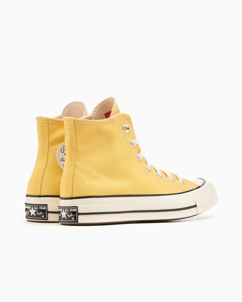 converse amarilla