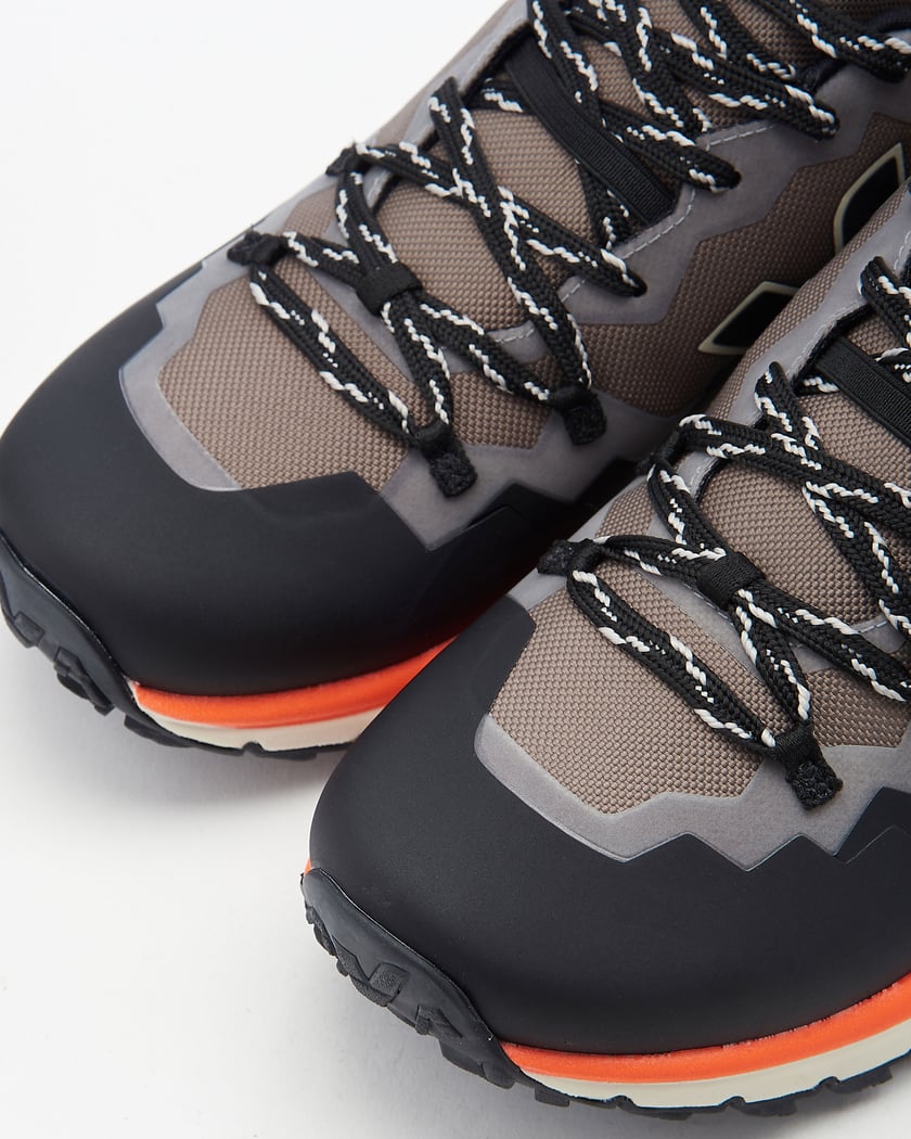 Veja Fitz Roy Trek-Shell Multi FR2303206B | FOOTDISTRICT