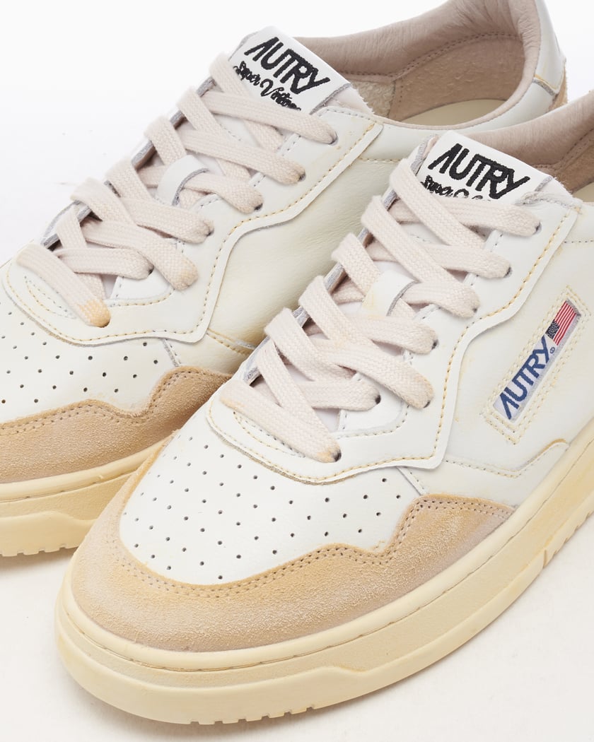 Autry Super Vintage Low White AVLMYL01 | FOOTDISTRICT Autry Super Vintage Low White AVLMYL01 | FOOTDISTRICT