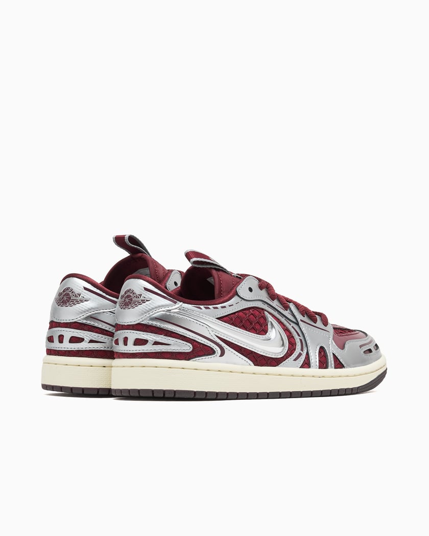 jordan low burgundy