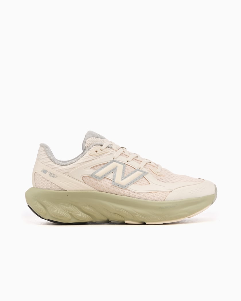 New Balance UTRN WA Beige UTRNWA | FOOTDISTRICT