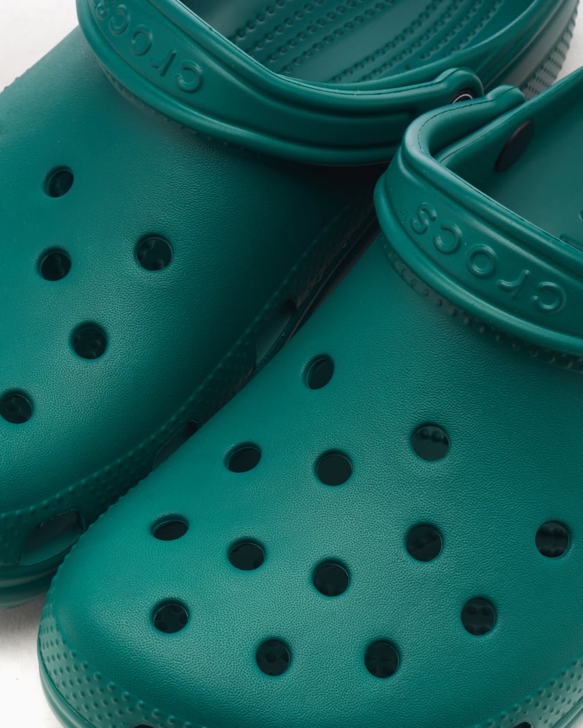 Crocs Classic Clog Green 10001 302 FOOTDISTRICT