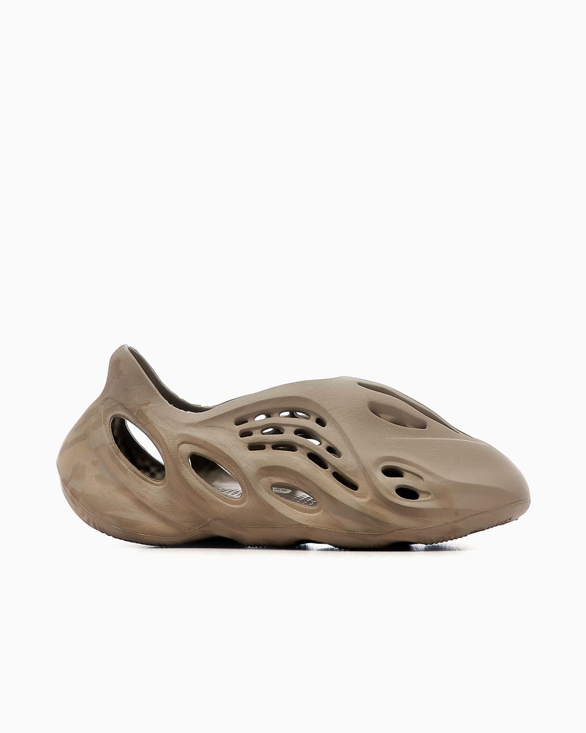 Foot new arrivals district yeezy