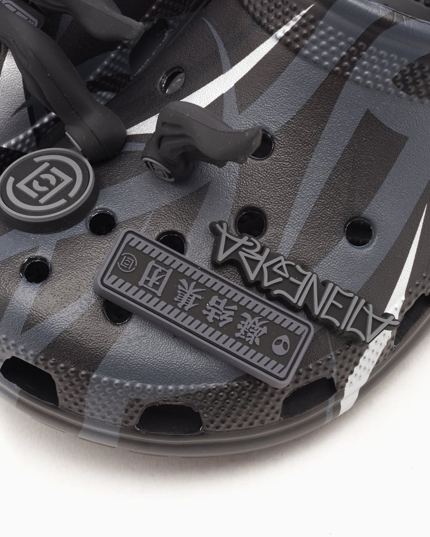 Crocs x CLOT Classic Clog Schwarz 208700 001 FOOTDISTRICT