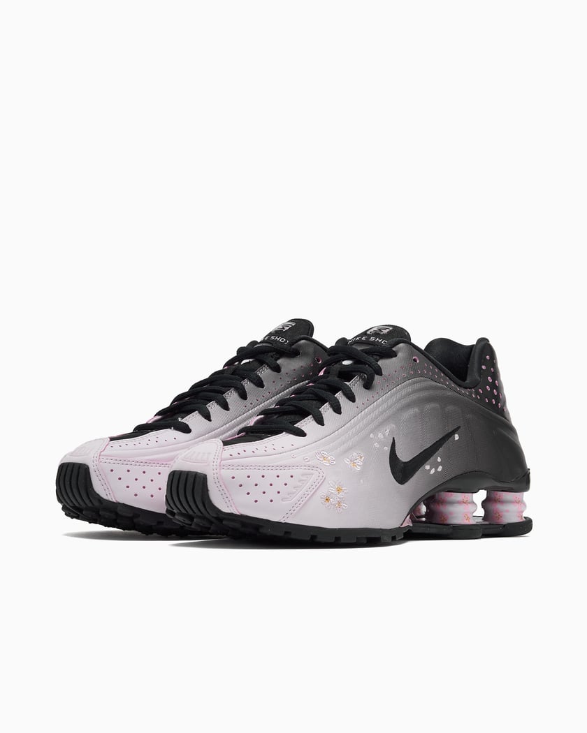 Nike Women's Shox R4 