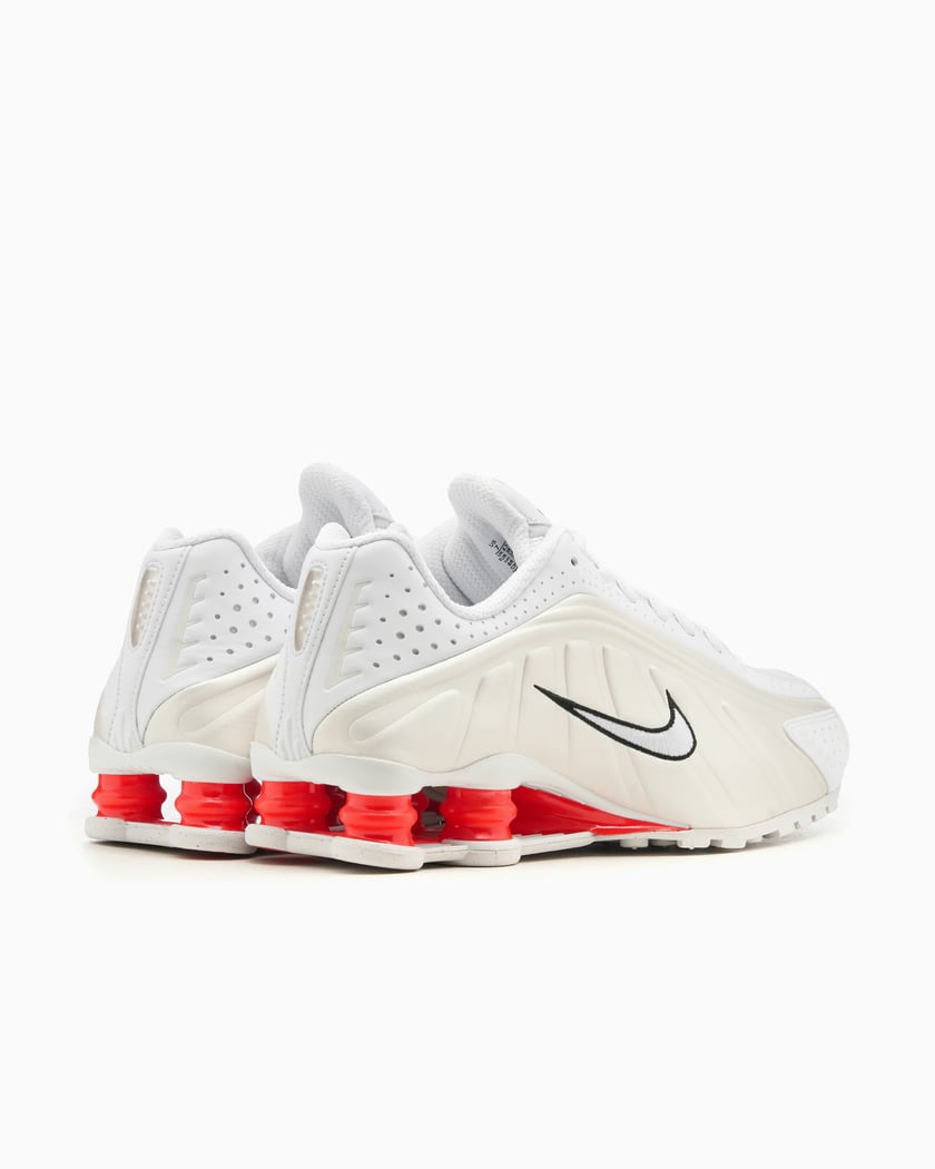 Nike Women's Shox R4 White AR3565-103 | FOOTDISTRICT