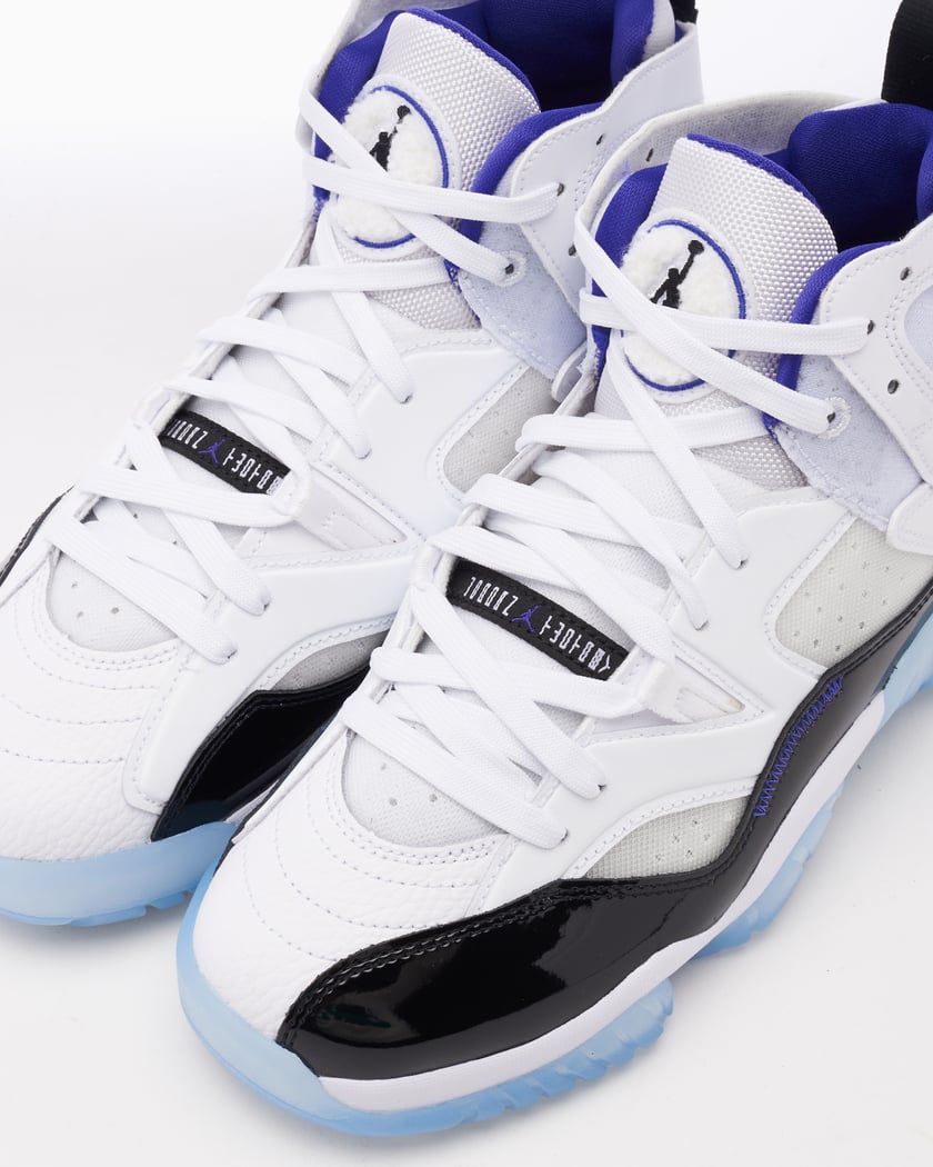 Jordan Jumpman Two Trey 