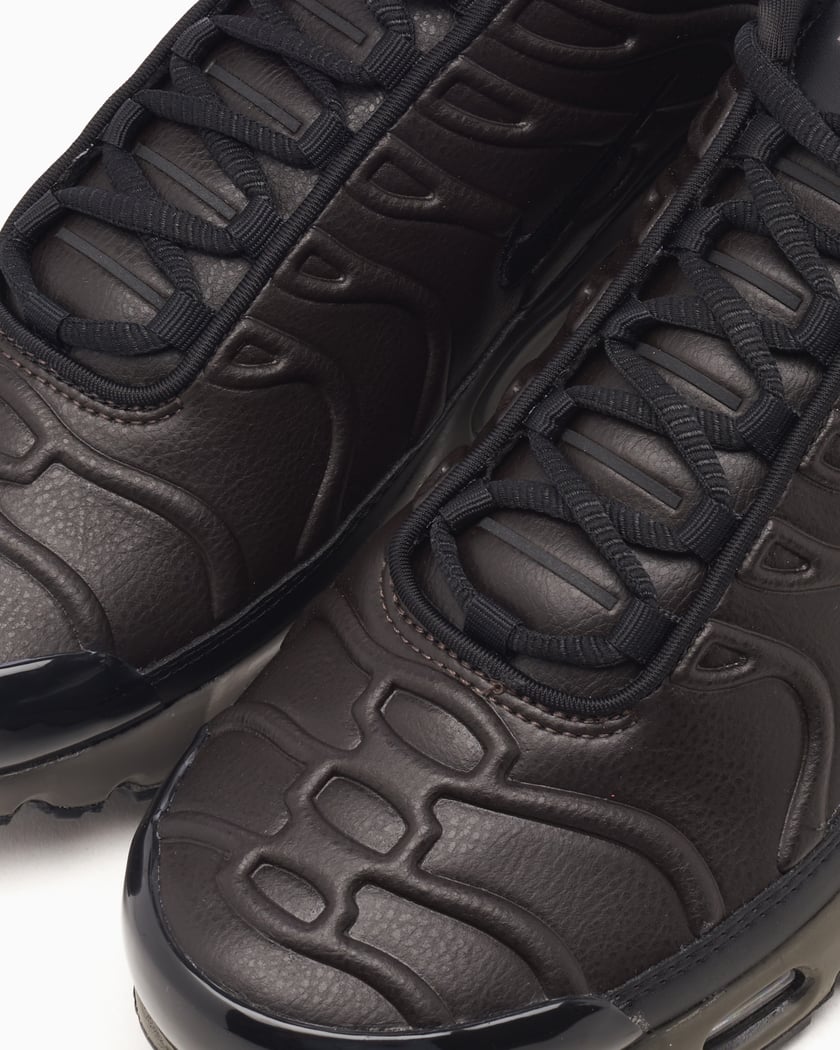 Nike Air Max Plus PRM Schwarz HJ4519 200 FOOTDISTRICT