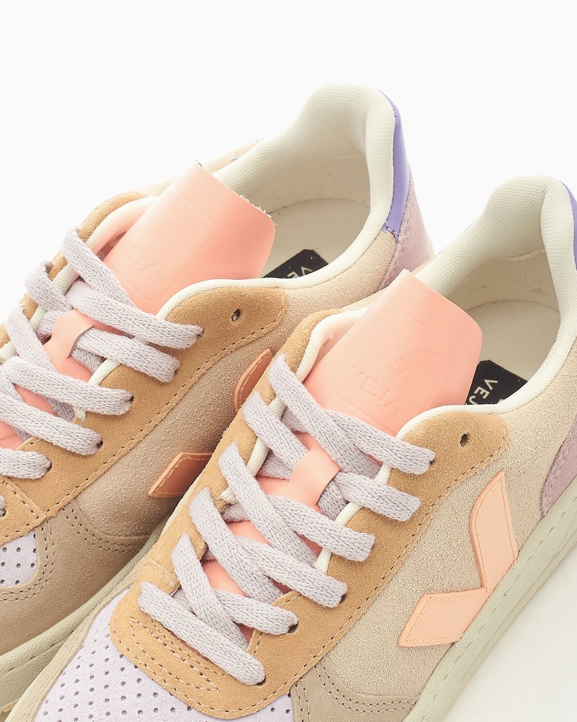 Suede veja hot sale