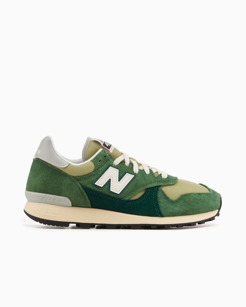 New Balance Store FOOTDISTRICT