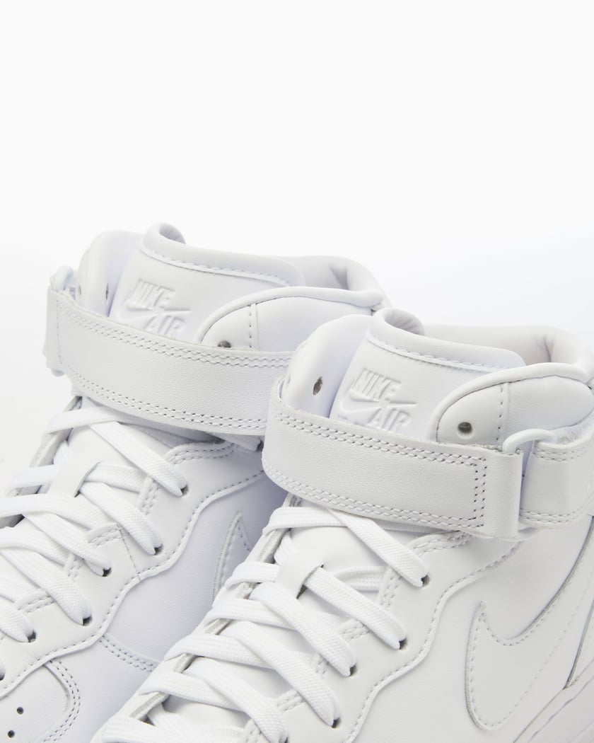 Nike air force 1 mid pret 2025