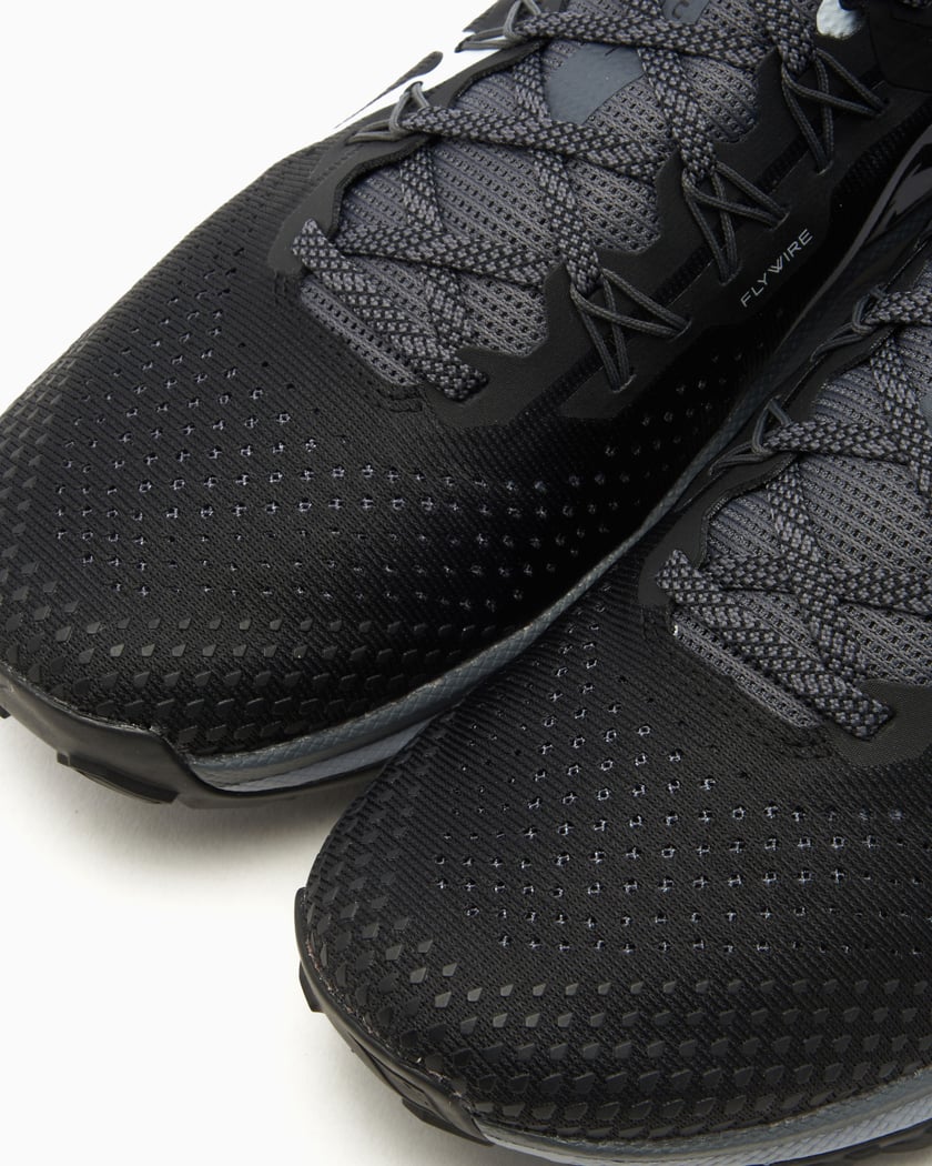 Nike best sale react 555