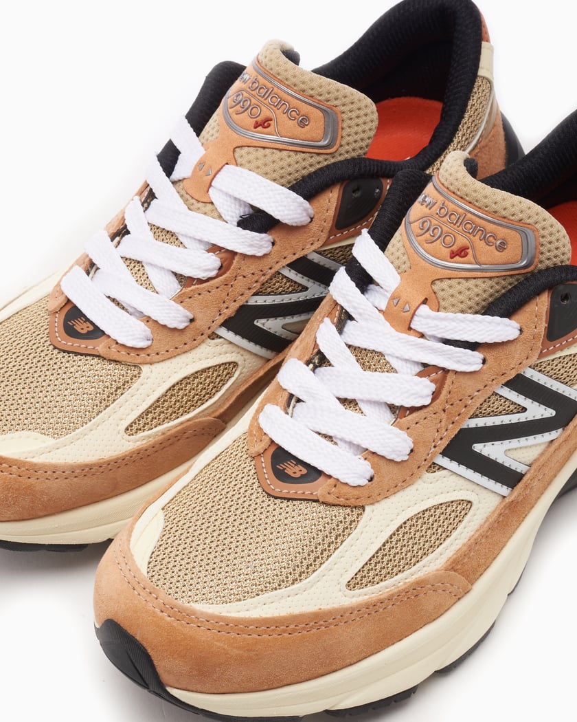 New Balance U990v6 TO6