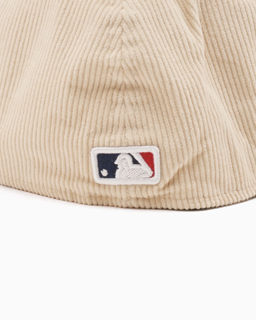 New Era New York Yankees 59FIFTY Low Profile Corduroy Cap Beige 60565392 |  FOOTDISTRICT