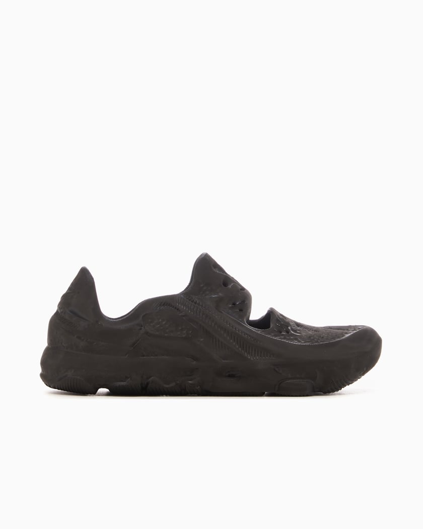Nike ISPA Universal 