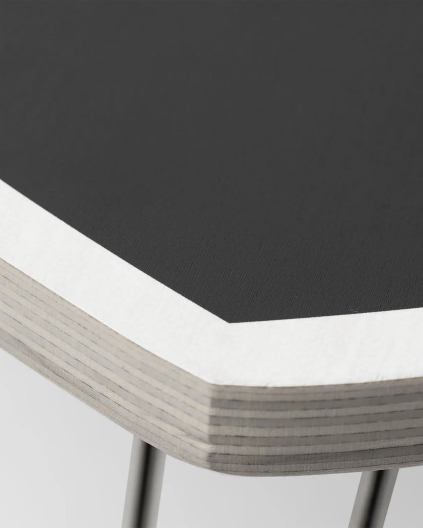 Carhartt WIP Heart Folding Table Black I035830-0D2XX | FOOTDISTRICT