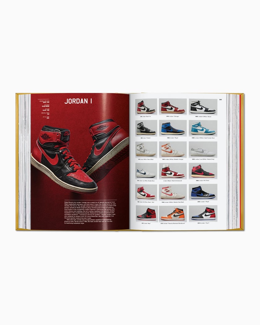 最適な価格 Book. Sneaker Ultimate The Freaker. Sneaker 40th Multi Ed. 洋書
