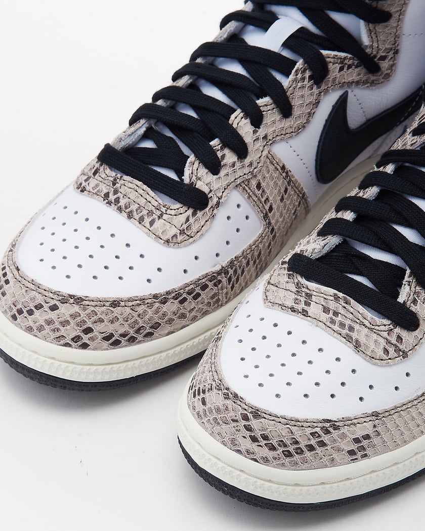 Nike Terminator High Cocoa Snake Blanco FB1318 100 FOOTDISTRICT
