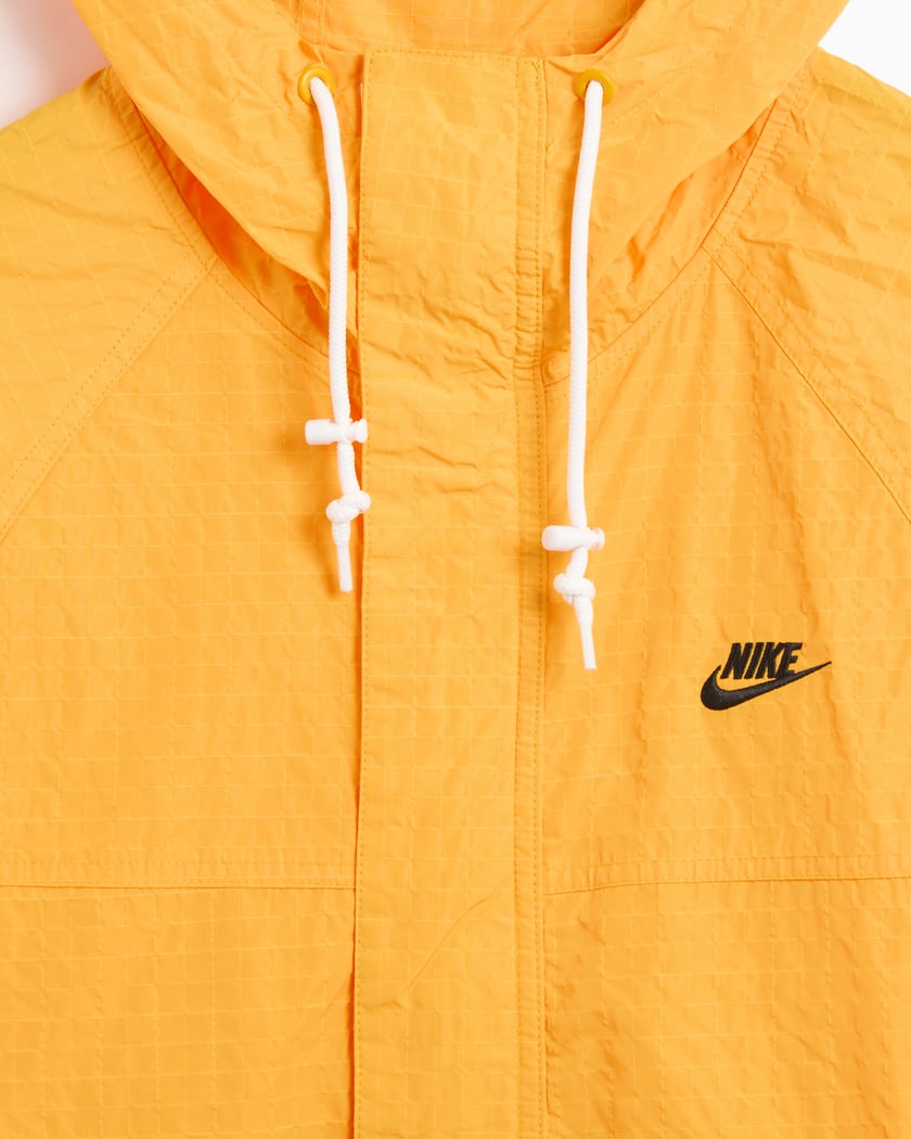 Nike Club Bowline Men s Hooded Jacket Giallo FN3108 739 FOOTDISTRICT