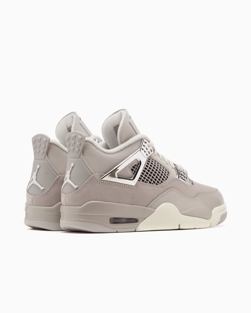Air Jordan Women s 4 Retro Frozen Moments Gray AQ9129 001 FOOTDISTRICT