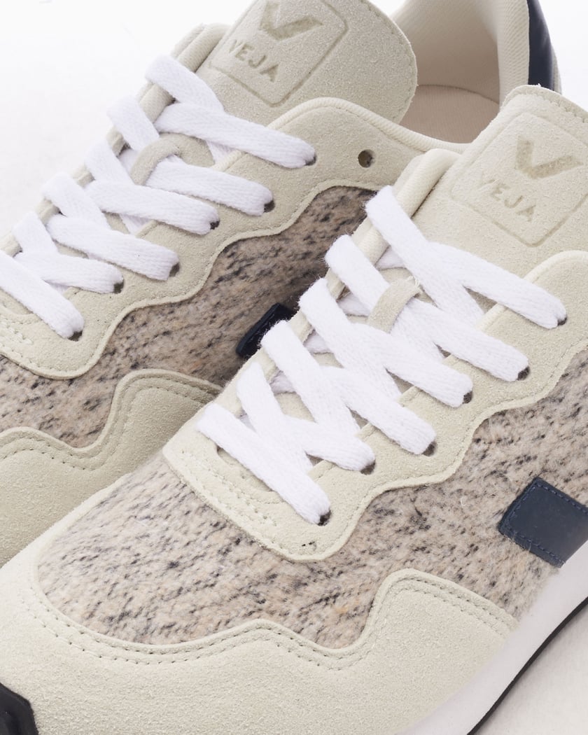 Veja Women's SDU Alveomesh Beige RR0403075A | FOOTDISTRICT