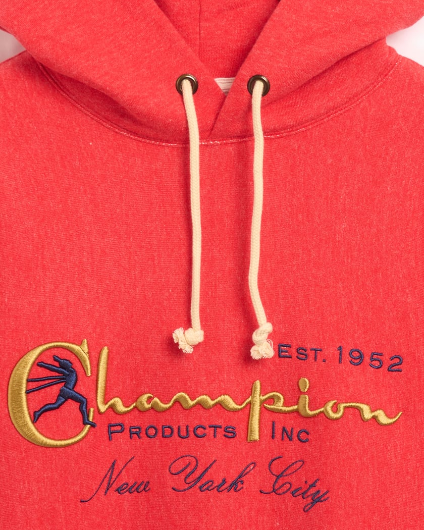 Champion New York City Men s Hoodie Rood 220640 RM007 FOOTDISTRICT