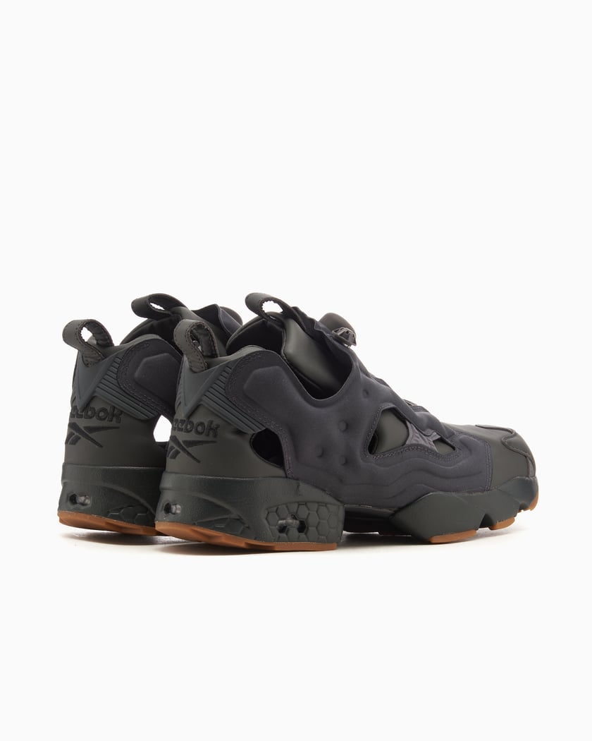 Pump fury black white deals