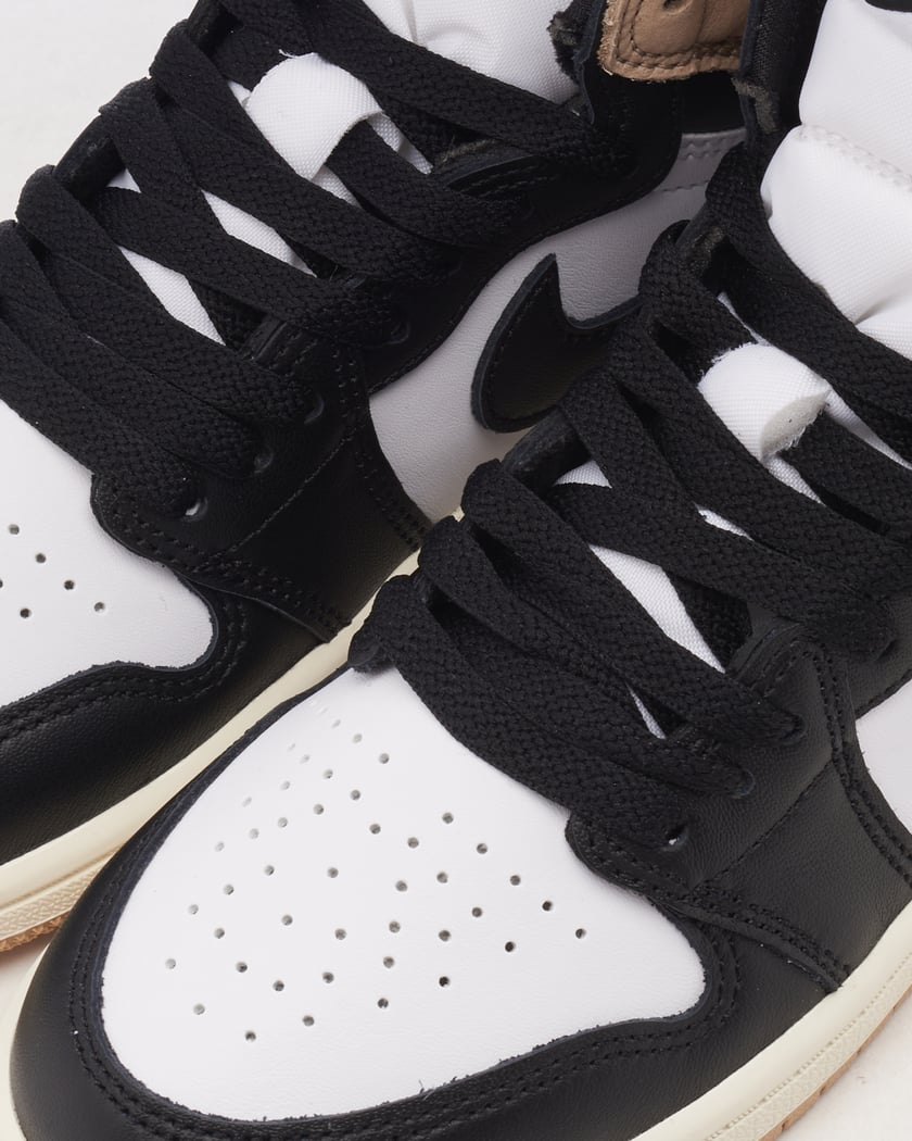 Air 1 jordan retro high deals