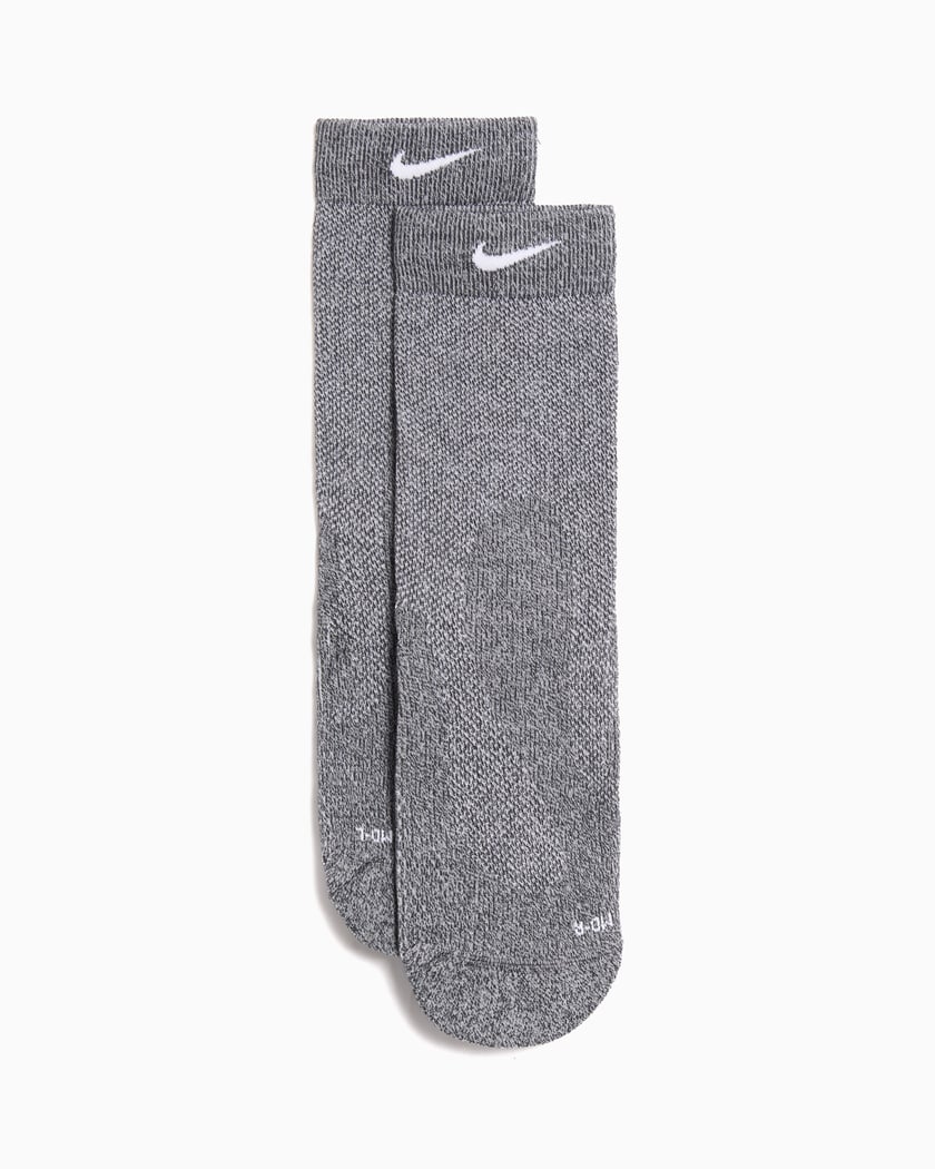nike performance lightweight crew