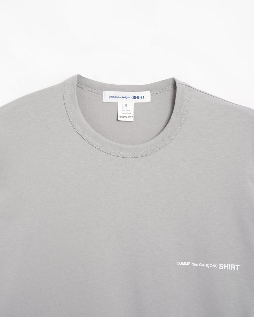 Comme Des Garcons Shirt Logo Men s Knit T Shirt Grijs FM T026 S24 1 FOOTDISTRICT
