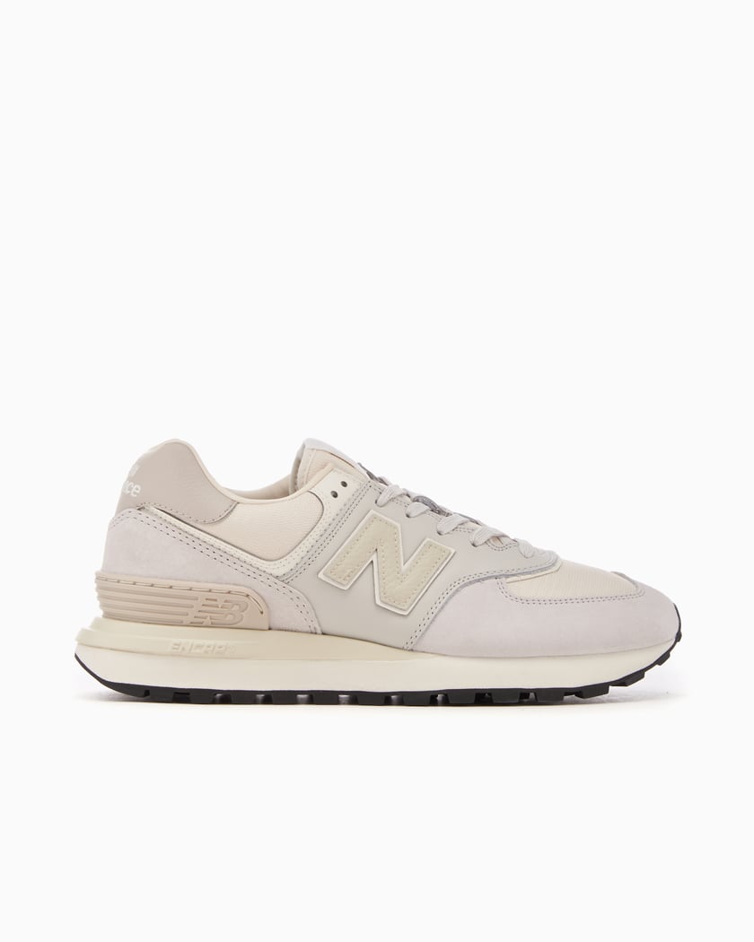 Footwear Buy Online at FOOTDISTRICT
