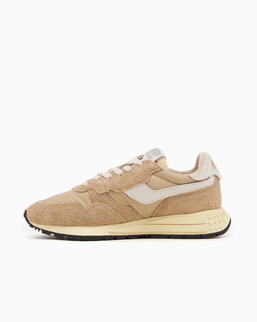 Autry Women's Reelwind Low Beige WWLWNC14 | FOOTDISTRICT Autry Women's Reelwind Low Beige WWLWNC14 | FOOTDISTRICT