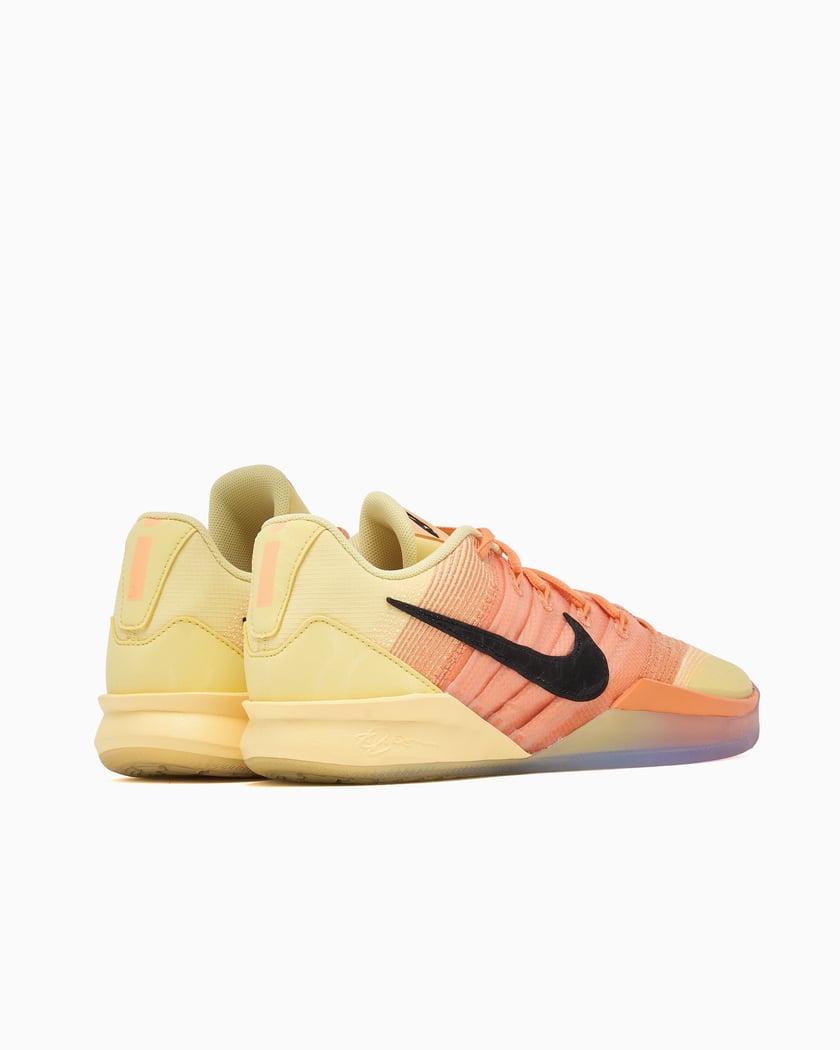 Nike Women's Sabrina 3 