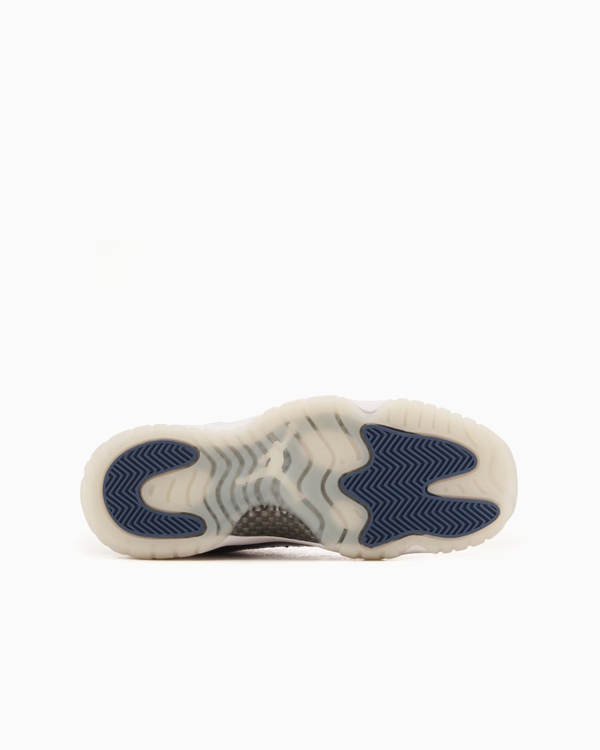 Air Jordan 11 Retro Low Diffused Blue GS