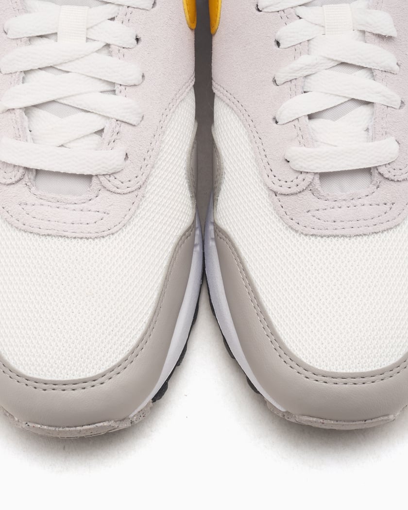 nike air max 1 sneaker district