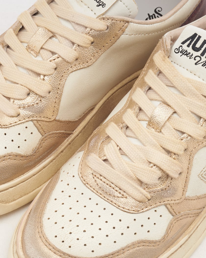 Autry Women's Medalist Low Super Vintage White AVLWMT04 Autry Women's Medalist Low Super Vintage White AVLWMT04