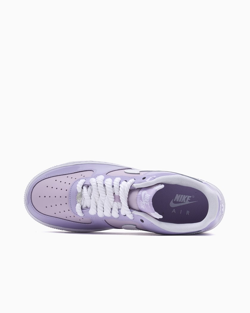 【NIKE】Air Force 1 '07 LV8 / パープル Nike Air Force 1 '07 LV8 EMB White Court Purple 2021