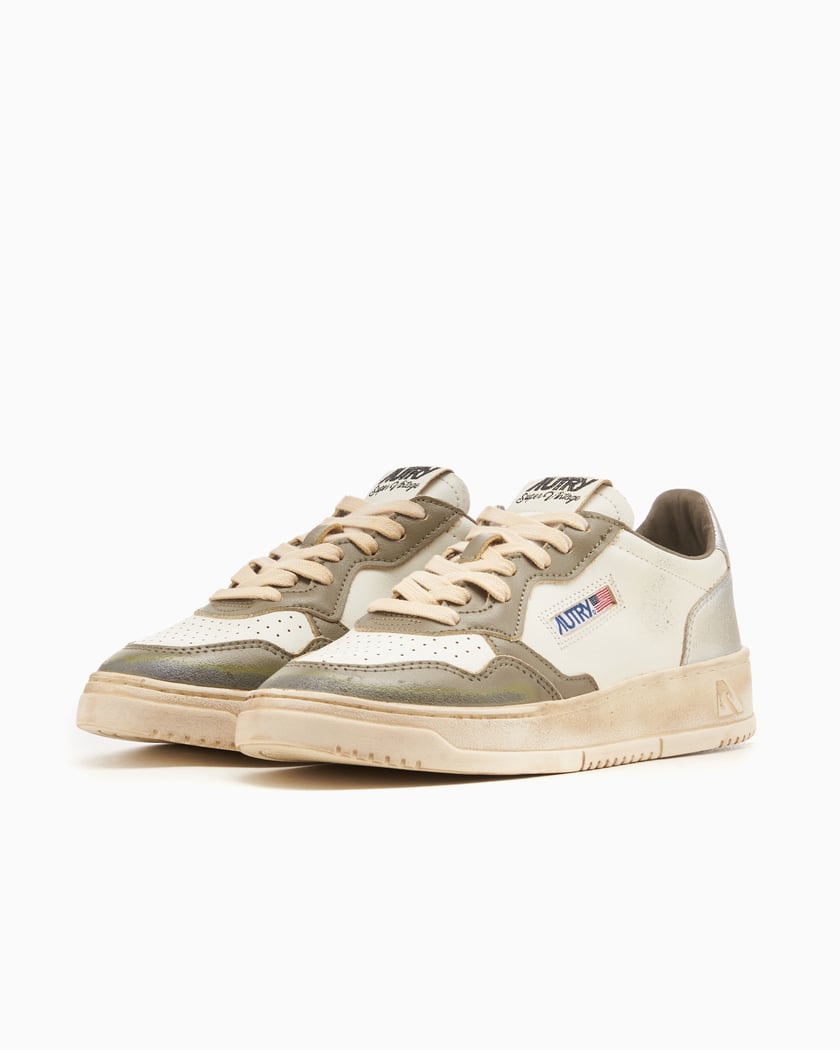 Autry Women's Medalist Low Super Vintage Leather White AVLWSV50