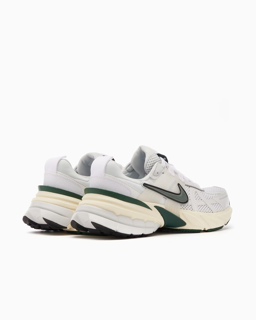 Nike Women's V2K Run White FD0736-101 | FOOTDISTRICT