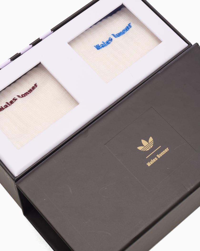JV8684_sivasdescalzo-adidas-
