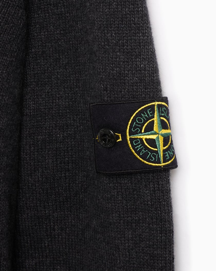 Stone Island Logo Men s Sweater Gray 8115508A3 V0M65 FOOTDISTRICT