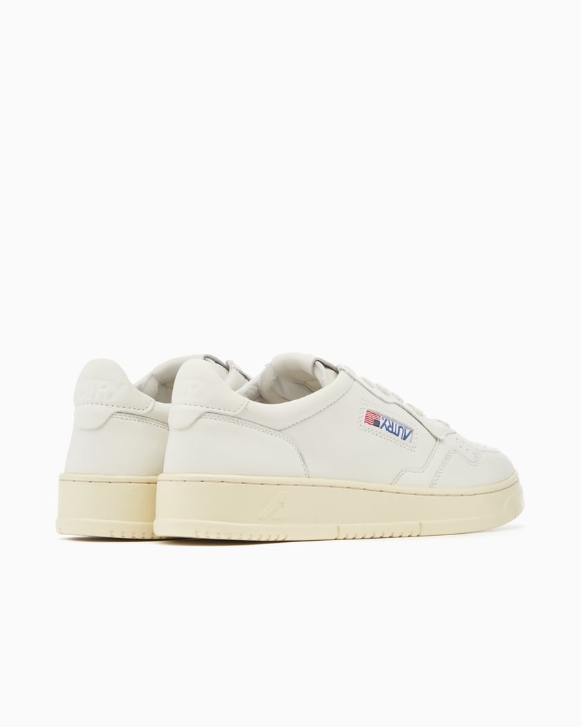 Autry 01 Medalist Low Reverse Limited Edition White AULMGL01